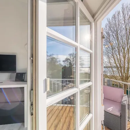 Kietz-domizil Mit Balkon & Mueritzblick Im Historischen Speicher * 바렌